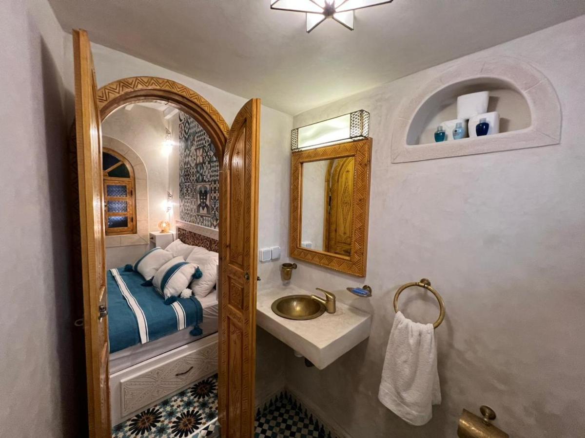 Riad Dar El Hania Hotel Есувейра Екстериор снимка